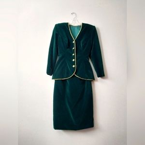 Beautiful 80s Emerald 2 Piece Velvet Suit